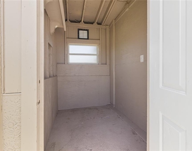 22312 Lasalle Road - Photo Thumbnail 37