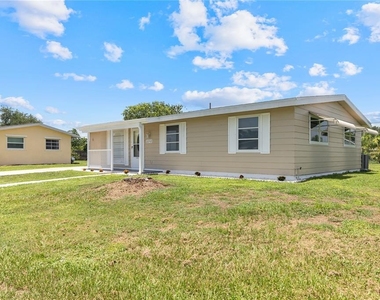 22312 Lasalle Road - Photo Thumbnail 2