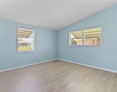 22312 Lasalle Road - Photo Thumbnail 16