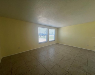 167 Easton Drive Nw - Photo Thumbnail 3