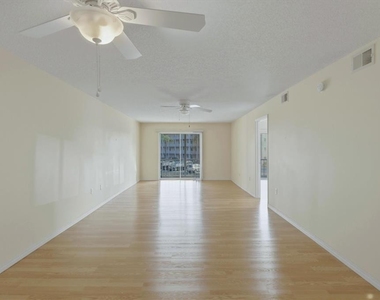 4143 Heron Way - Photo Thumbnail 6