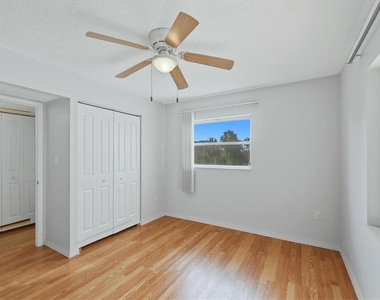 4143 Heron Way - Photo Thumbnail 25