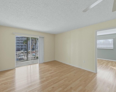 4143 Heron Way - Photo Thumbnail 9