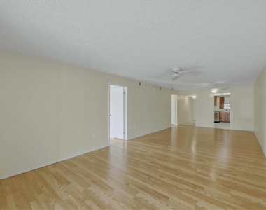 4143 Heron Way - Photo Thumbnail 10