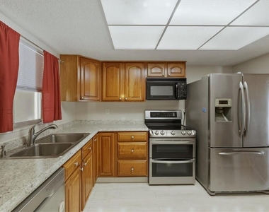 4143 Heron Way - Photo Thumbnail 13