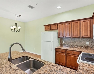 2628 River Preserve Court - Photo Thumbnail 11