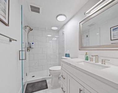 706 Spanish Drive S - Photo Thumbnail 13