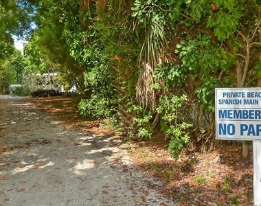 706 Spanish Drive S - Photo Thumbnail 26