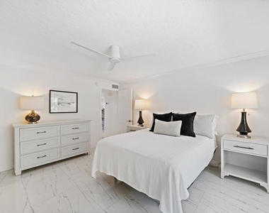 706 Spanish Drive S - Photo Thumbnail 16