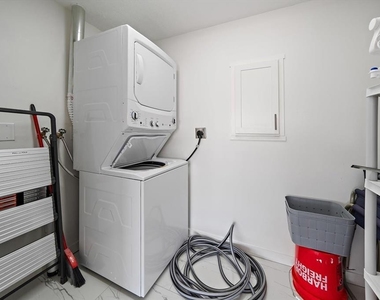 706 Spanish Drive S - Photo Thumbnail 25