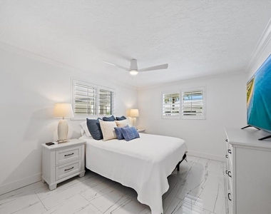 706 Spanish Drive S - Photo Thumbnail 11