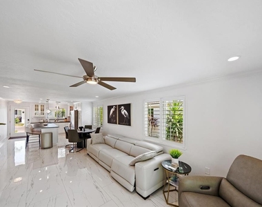 706 Spanish Drive S - Photo Thumbnail 7