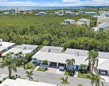 706 Spanish Drive S - Photo Thumbnail 31