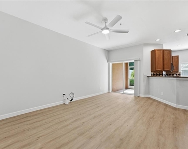 1346 Grantham Drive - Photo Thumbnail 5