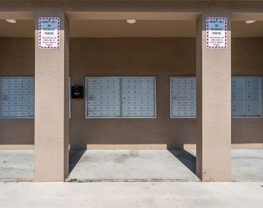 1346 Grantham Drive - Photo Thumbnail 35