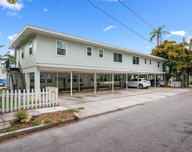 308 Ohio Place - Photo Thumbnail 2