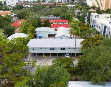 308 Ohio Place - Photo Thumbnail 14