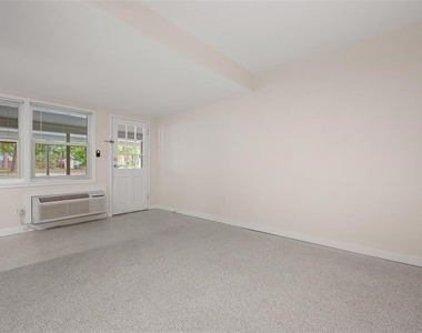 308 Ohio Place - Photo Thumbnail 5
