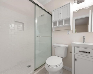 308 Ohio Place - Photo Thumbnail 12