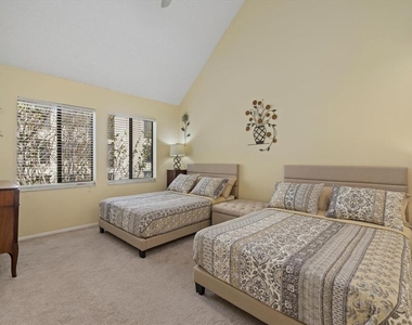 2012 Harbourside Drive - Photo Thumbnail 22