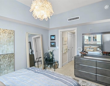 1350 Main Street - Photo Thumbnail 21