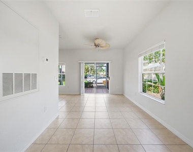7780 Plantation Circle - Photo Thumbnail 17
