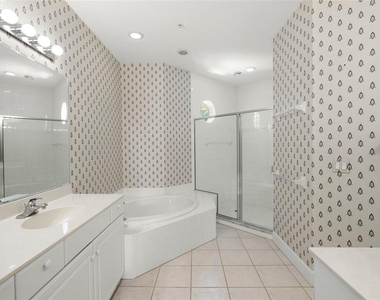 3954 Hamilton Club Circle - Photo Thumbnail 35