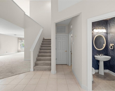 3954 Hamilton Club Circle - Photo Thumbnail 5