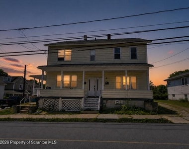 1728 Ash Street - Photo Thumbnail 8