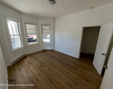 261 N Washington Street - Photo Thumbnail 7