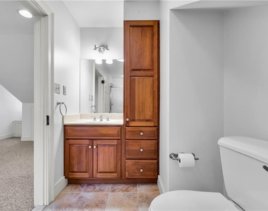 2408 Applewood Drive - Photo Thumbnail 21