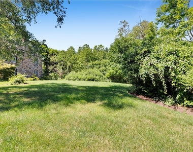 2408 Applewood Drive - Photo Thumbnail 23