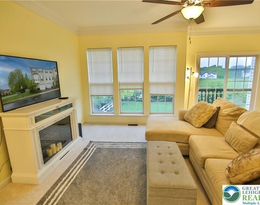 5293 Chandler Way - Photo Thumbnail 8