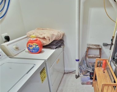 5293 Chandler Way - Photo Thumbnail 5