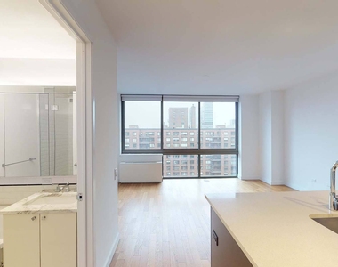 808 Columbus Ave - Photo Thumbnail 1
