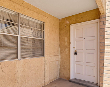 3223 Isla Morada Drive - Photo Thumbnail 3