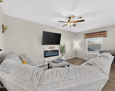 14717 Charles Foster Avenue - Photo Thumbnail 20