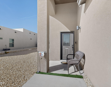 14717 Charles Foster Avenue - Photo Thumbnail 8