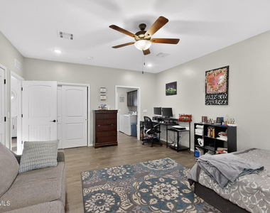 14717 Charles Foster Avenue - Photo Thumbnail 23