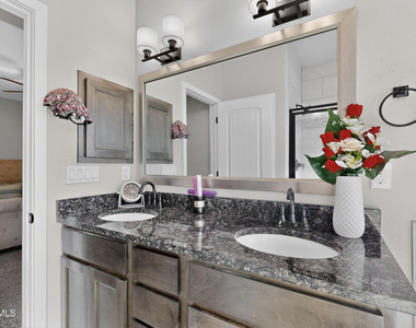 14717 Charles Foster Avenue - Photo Thumbnail 29