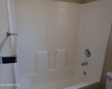 3516 Tierra Plata Drive - Photo Thumbnail 14