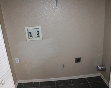 3516 Tierra Plata Drive - Photo Thumbnail 6