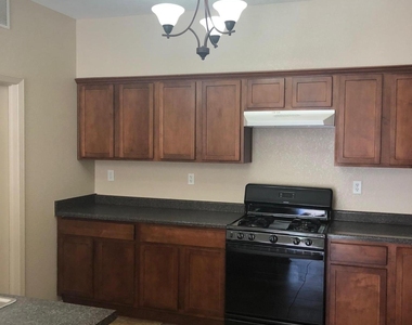 8944 Herbert Street - Photo Thumbnail 6