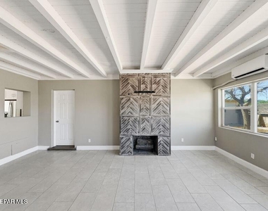 7107 Parkland Drive - Photo Thumbnail 18