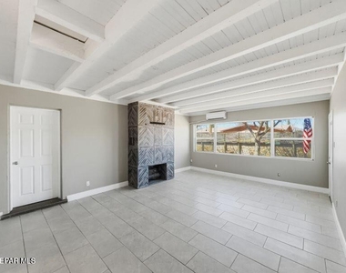 7107 Parkland Drive - Photo Thumbnail 16