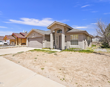 14069 Lago Seco Drive - Photo Thumbnail 3