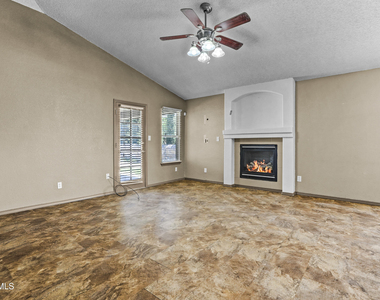 14069 Lago Seco Drive - Photo Thumbnail 5