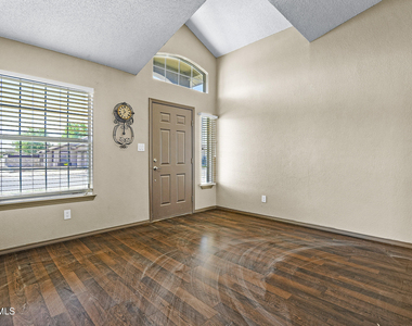 14069 Lago Seco Drive - Photo Thumbnail 9