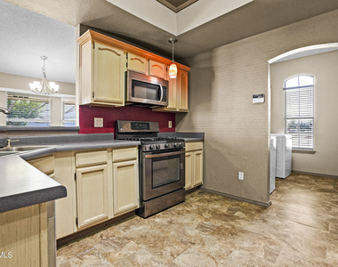 14069 Lago Seco Drive - Photo Thumbnail 11