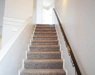 528 Green Village Court - Photo Thumbnail 12